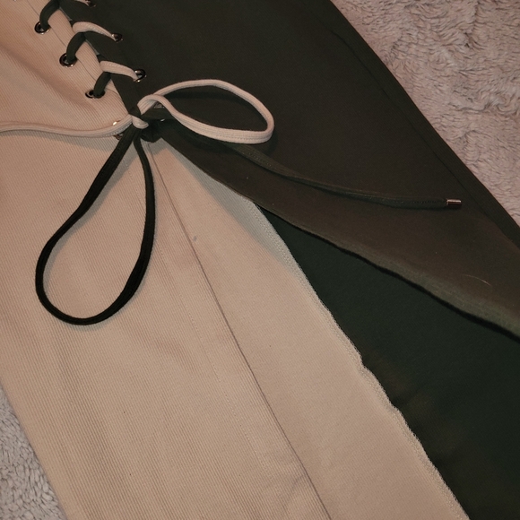 Capsulle Lace Front Bodycon Midi Dress - Picture 5 of 8